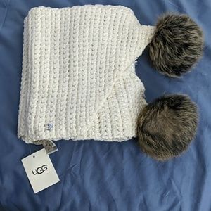 UGG knit scarf